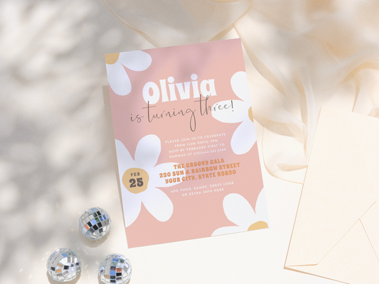 Retro Daisy Groovy Girl Birthday Party Invitation