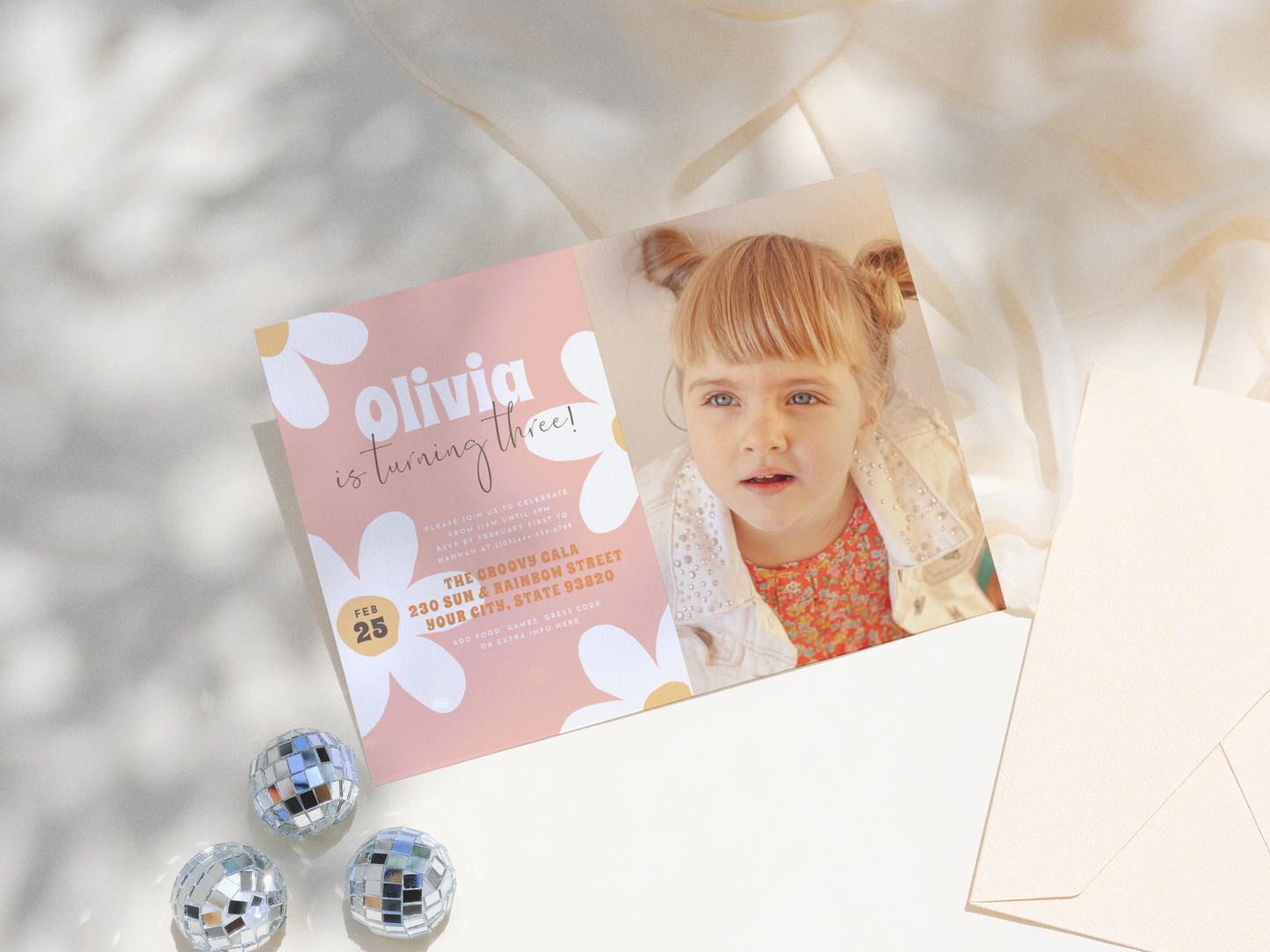 Retro Daisy Groovy Girl Birthday Party Invitation